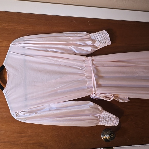 Lorraine Blush Satin Robe - Picture 5 of 5